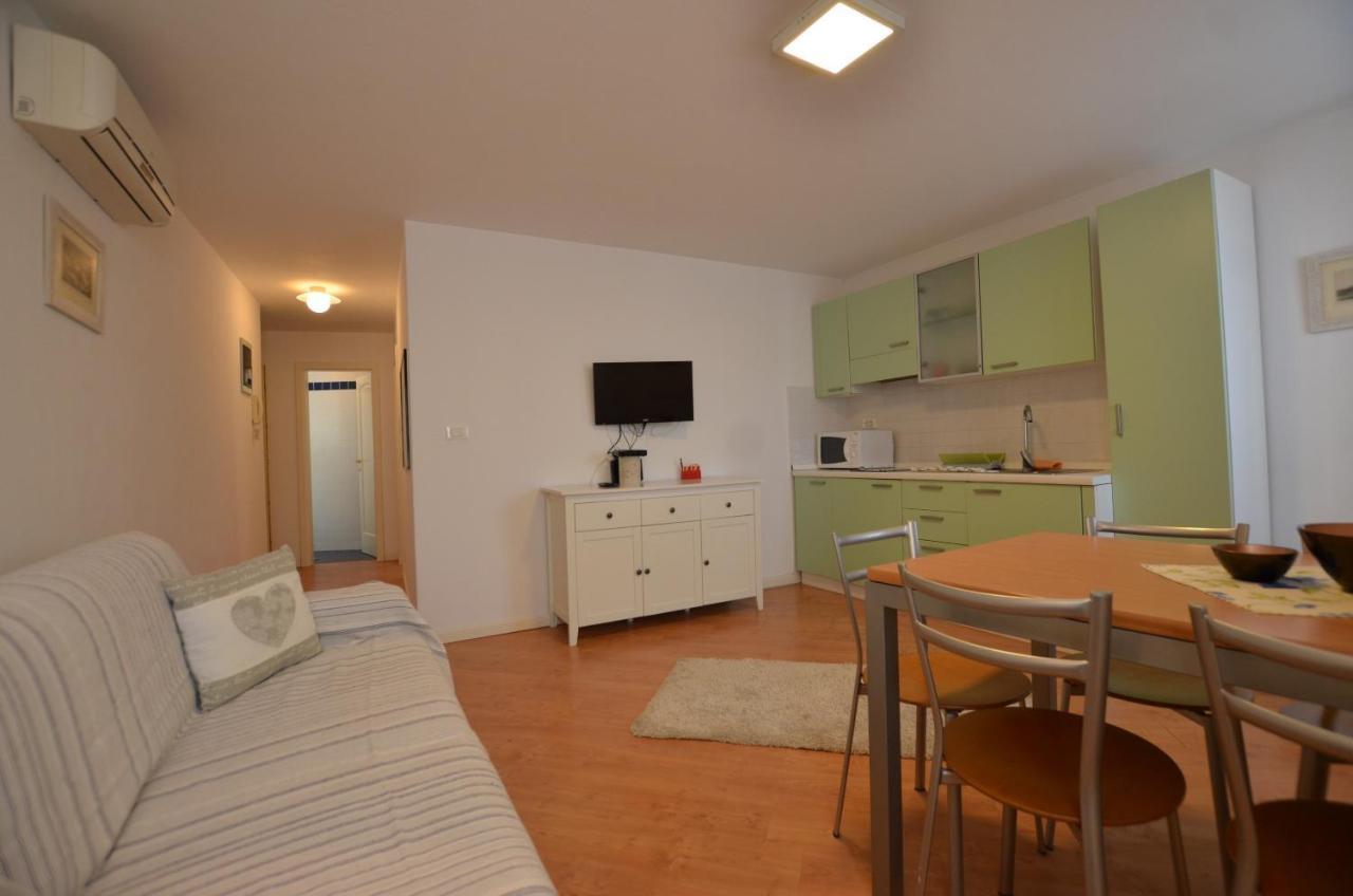 Stella 2 Sea View Apartment Rovinj Exterior foto